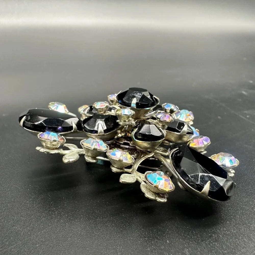 Vintage Brooch Pin Black Aurora Borealis Rhinestones Triangle Statement READ - Picture 4 of 12
